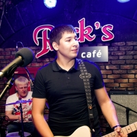 Группы «БРАНИМИР», «WAVES» и «ВСЁ ОК» [BIG COVER Day] в Rock's Cafe